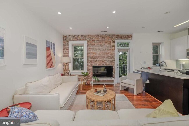 Foto del edificio - 1811 Wyoming Ave NW