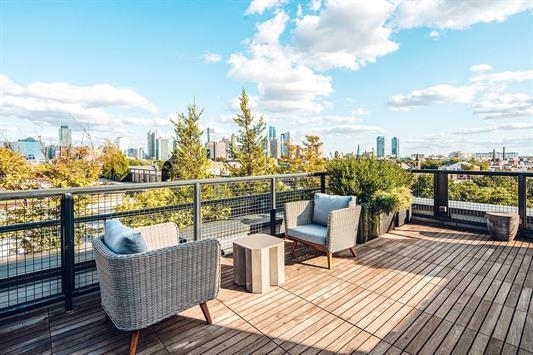 Foto del edificio - 372 9th St