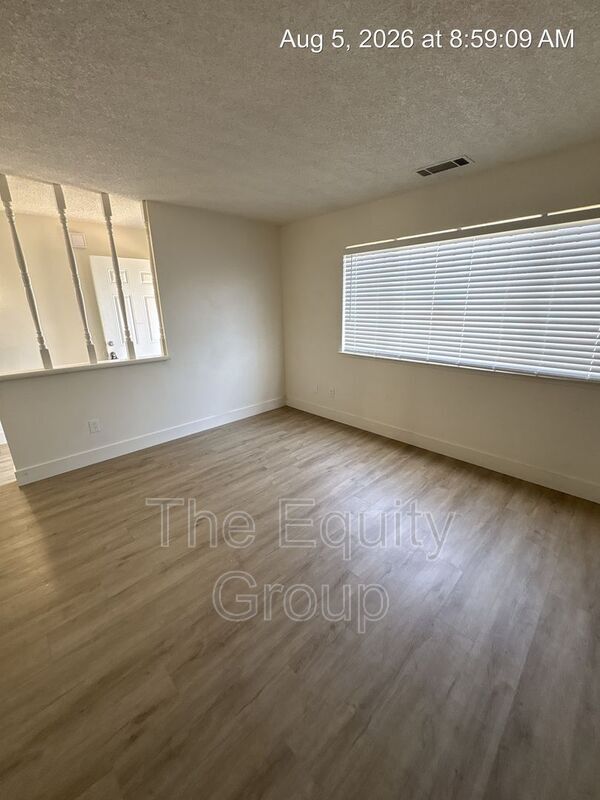 Foto del edificio - 2113 W Inyo Ave