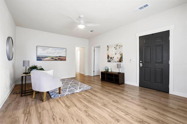 Foto del edificio - 537 E Sears St