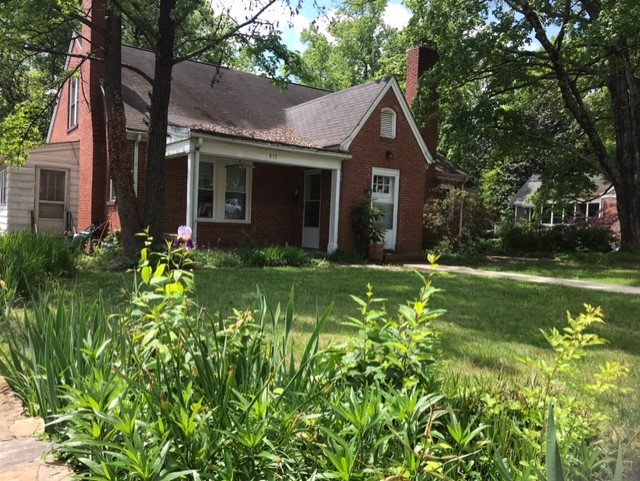 Primary Photo - 815 W Johnson St