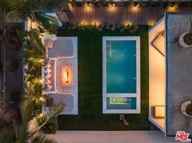 Foto del edificio - 913 Milwood Ave