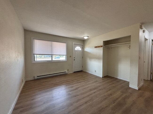 Building Photo - 98 Jackrabbit Ln