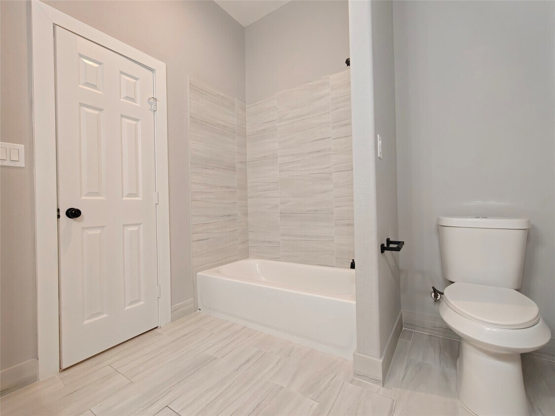 Foto principal - 4124 Vaughn St