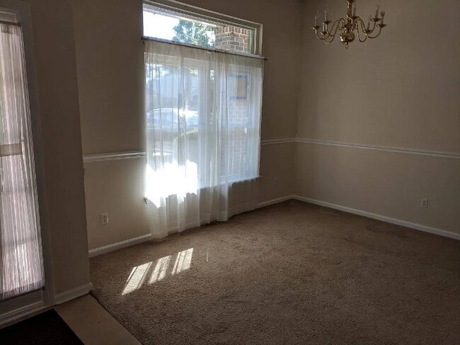 Foto del edificio - 23996 Creek Parke Cir