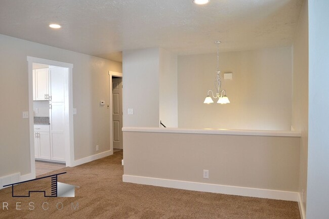 Foto del edificio - Main St Duplex
