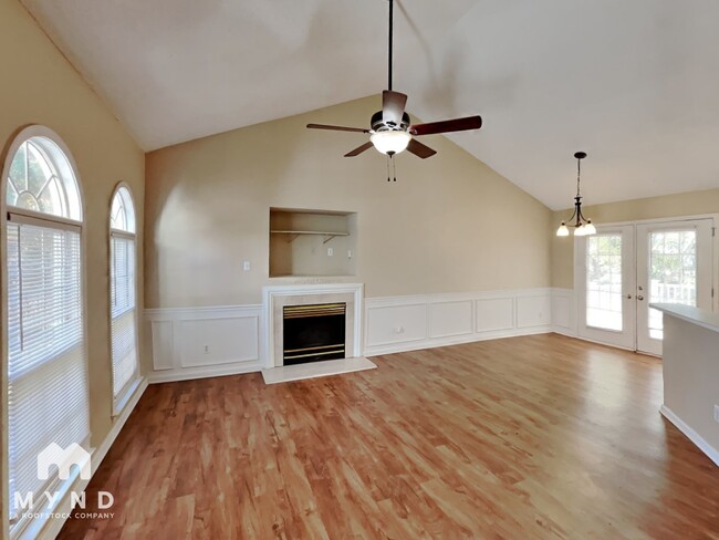 Foto del edificio - 11721 Long Forest Dr