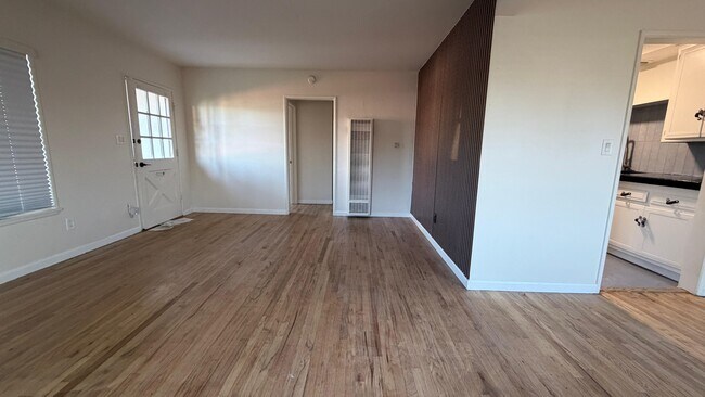 Foto del edificio - 4805 Saviers Rd