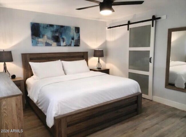 Building Photo - 936 E Hermosa Dr