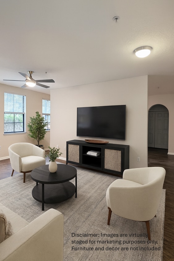 Huge Studio Unit 785 square feet! Updated,... - Huge Studio Unit 785 square feet! Updated,...