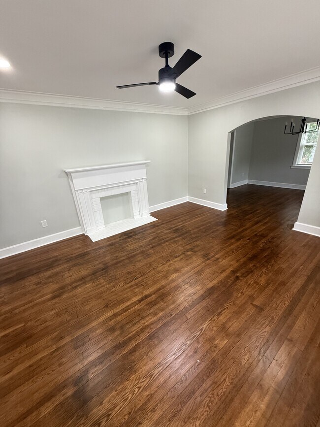 Foto del edificio - 2822 E Wynnton Ln