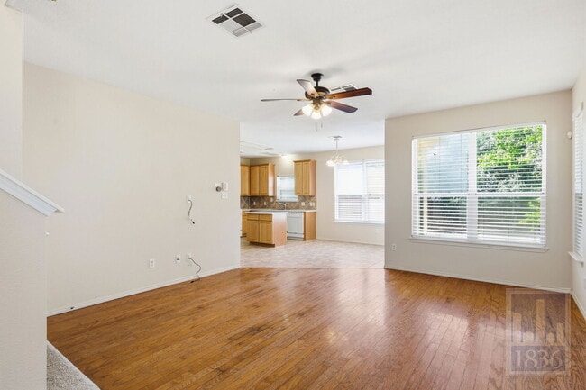 Foto del edificio - 10520 Fosseway Dr