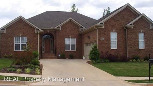 Primary Photo - 4 br, 2 bath House - 105 Blackwood Dr