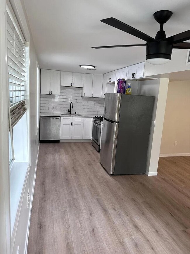 Foto del edificio - 3505 Iris St N