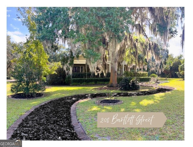 Foto del edificio - 208 Bartlett St