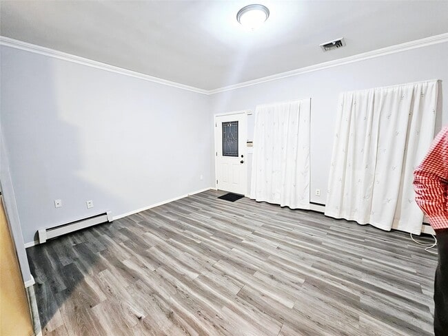 Building Photo - 61 Apple Ln