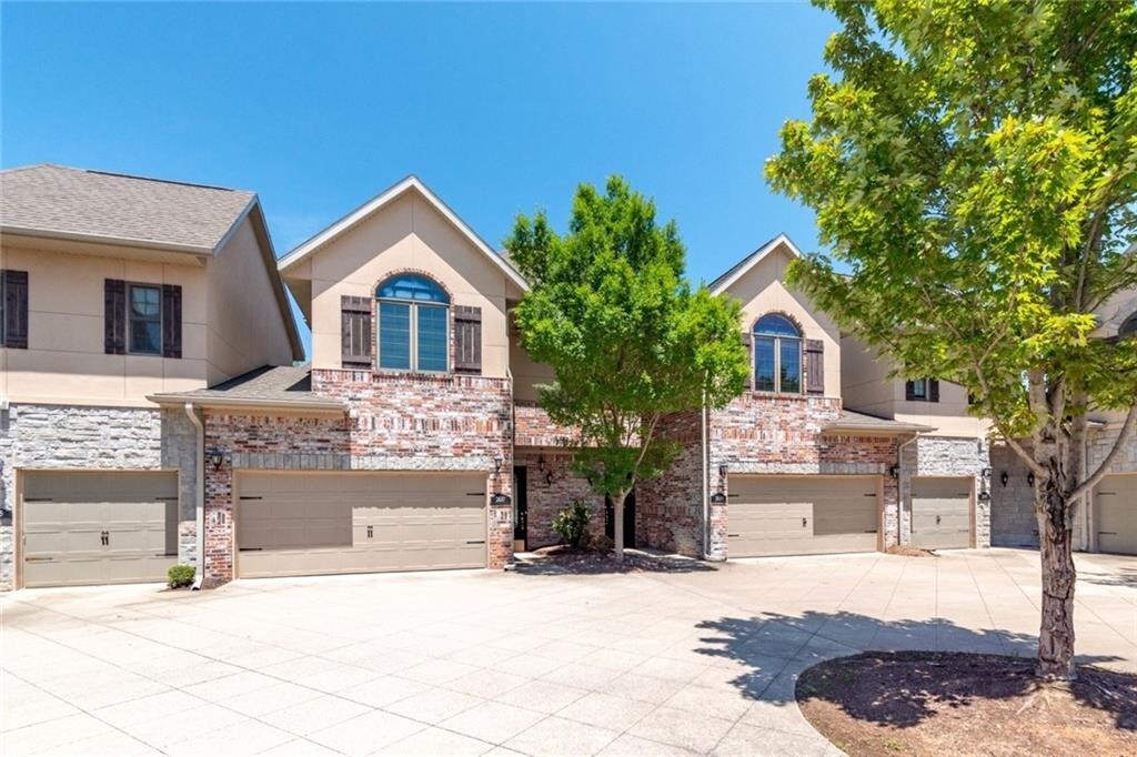 Foto principal - 2637 Everest Ave