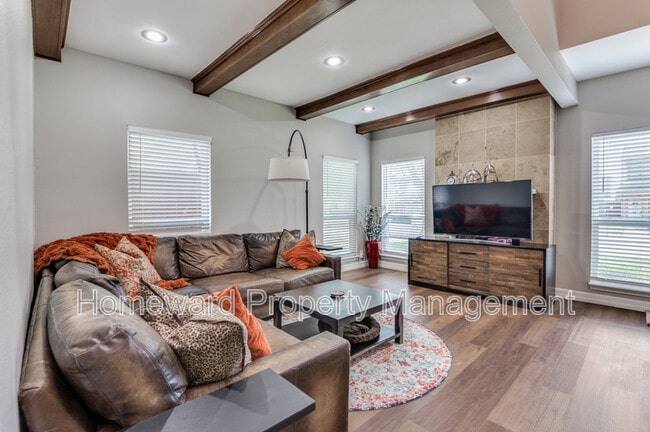 Foto del edificio - 552 Josephine St