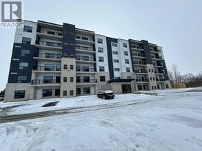 Building Photo - 3320 Stella Crescent