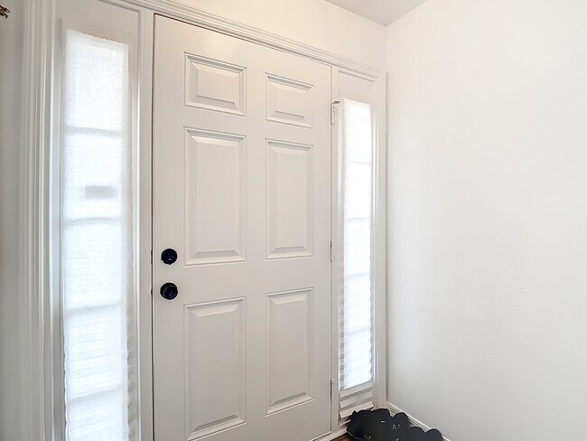 Foto del edificio - 9856 Ashburn Lake Dr