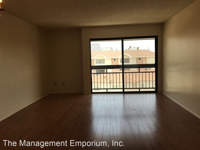 Building Photo - 541 Ivy St