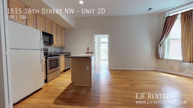 Building Photo - 1515 16th St NW