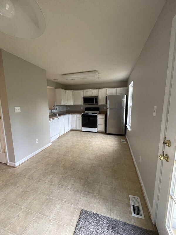 Building Photo - 4757 Coralberry Ct