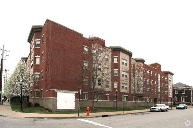 Foto del edificio - Bettie Johnson Hall