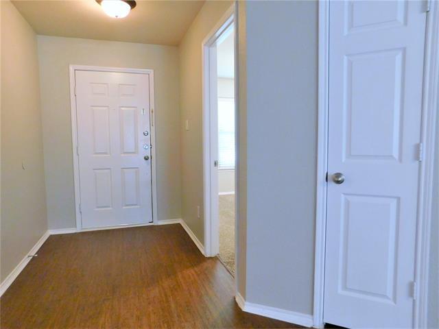 Foto del edificio - 1701 Thorntree Ln