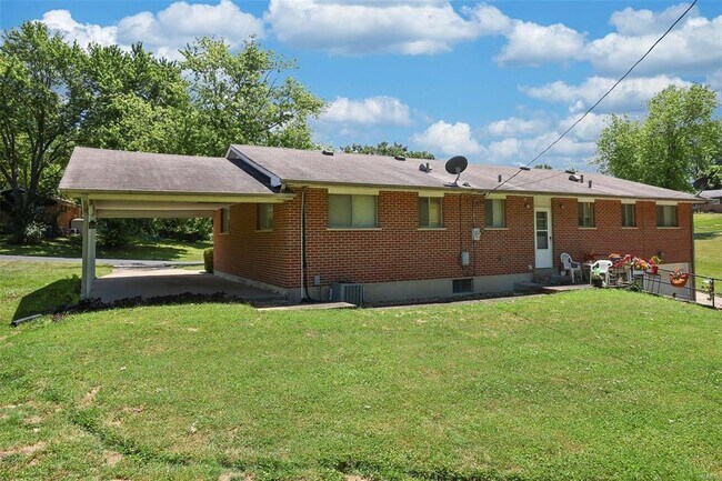 Foto del edificio - 403 Evergreen Dr