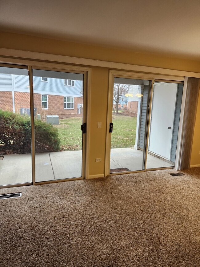 Foto del edificio - 1403 Plum Ct