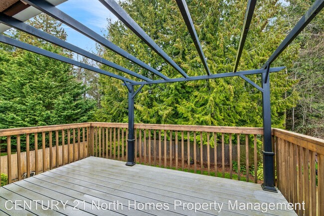 Building Photo - 5 br, 2.5 bath House - 6803 81st Dr NE