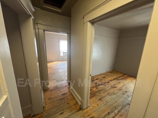 Foto del edificio - 123 Walter St NE