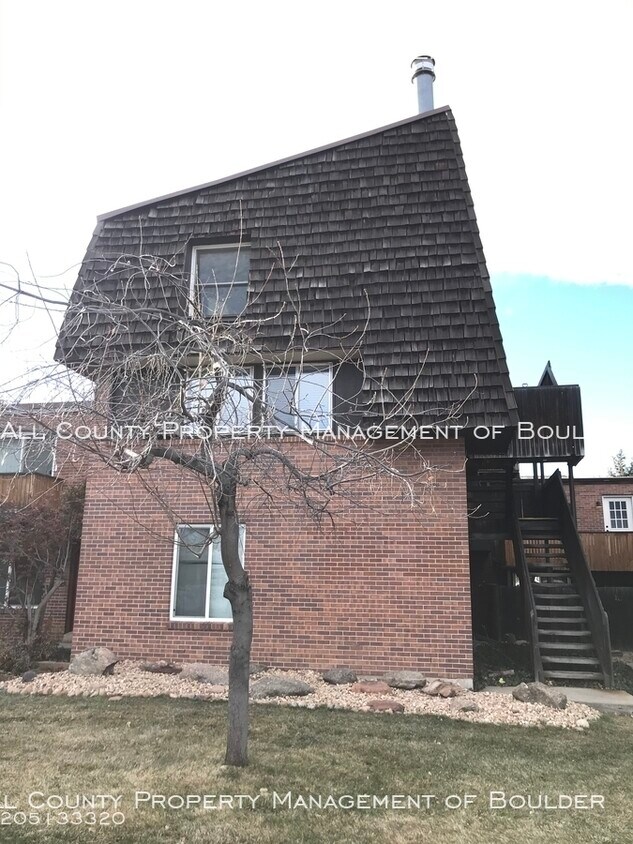 Primary Photo - 745 Thomas Dr