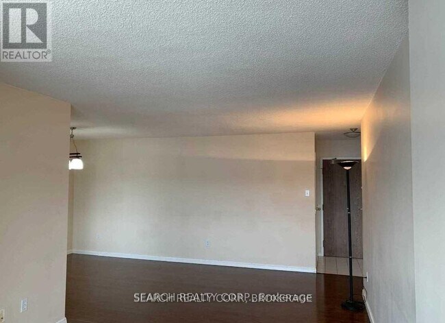 Building Photo - 550-1550 Webb Dr