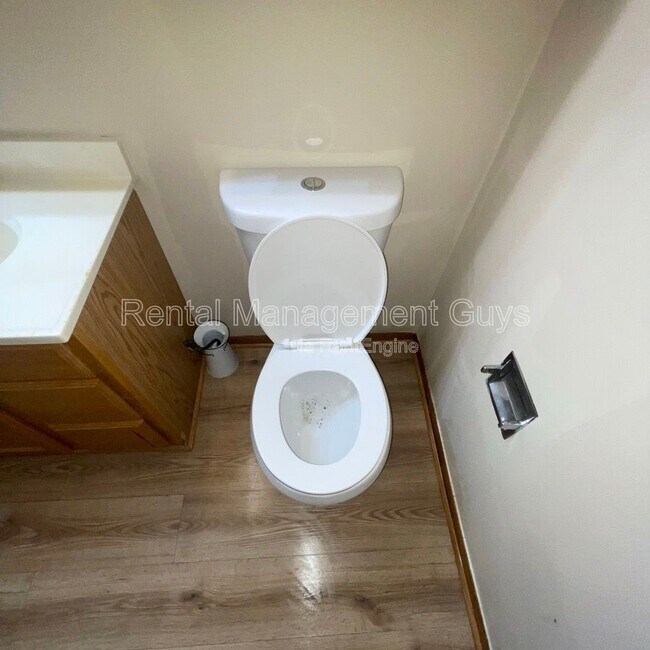 Foto del edificio - 3319 Longfellow Ave