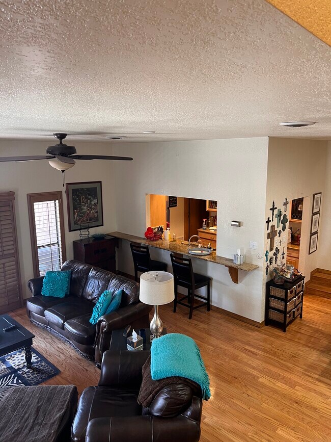 Foto del edificio - 205 Racquet Dr