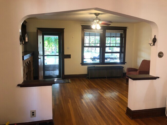 Building Photo - 3953 Fillmore St