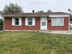 Building Photo - 21734 Clyde Ave