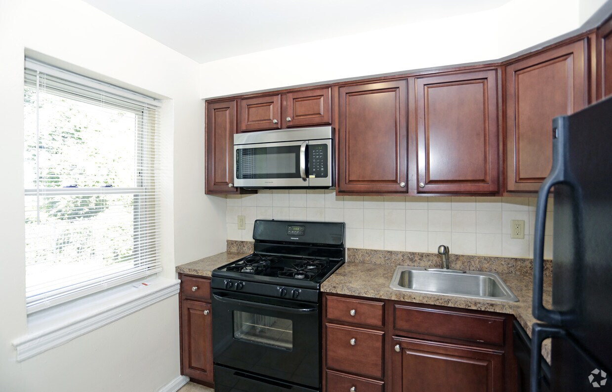 Boulevard Gardens Apartments Bayonne, NJ