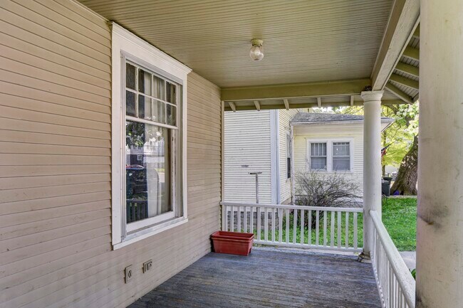 Foto del edificio - 307 N 31st St