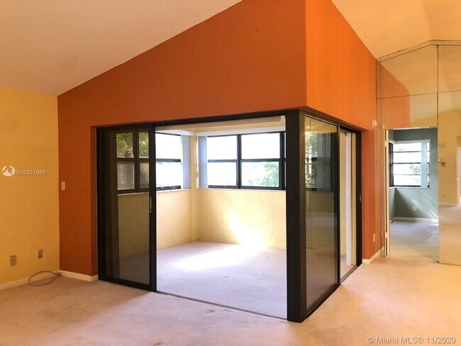 Building Photo - 335 Ives Dairy Rd
