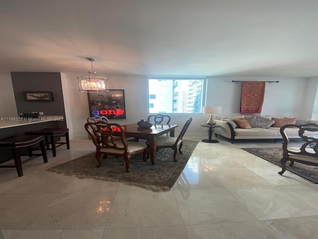 Building Photo - 500 Brickell Ave