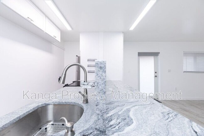 Foto del edificio - 5918 Pierce St