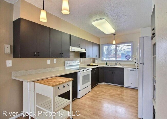 Building Photo - 5 br, 3 bath House - 1503 18th Avenue South