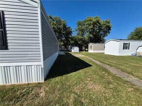 Building Photo - 120 Kenny Brook Ln