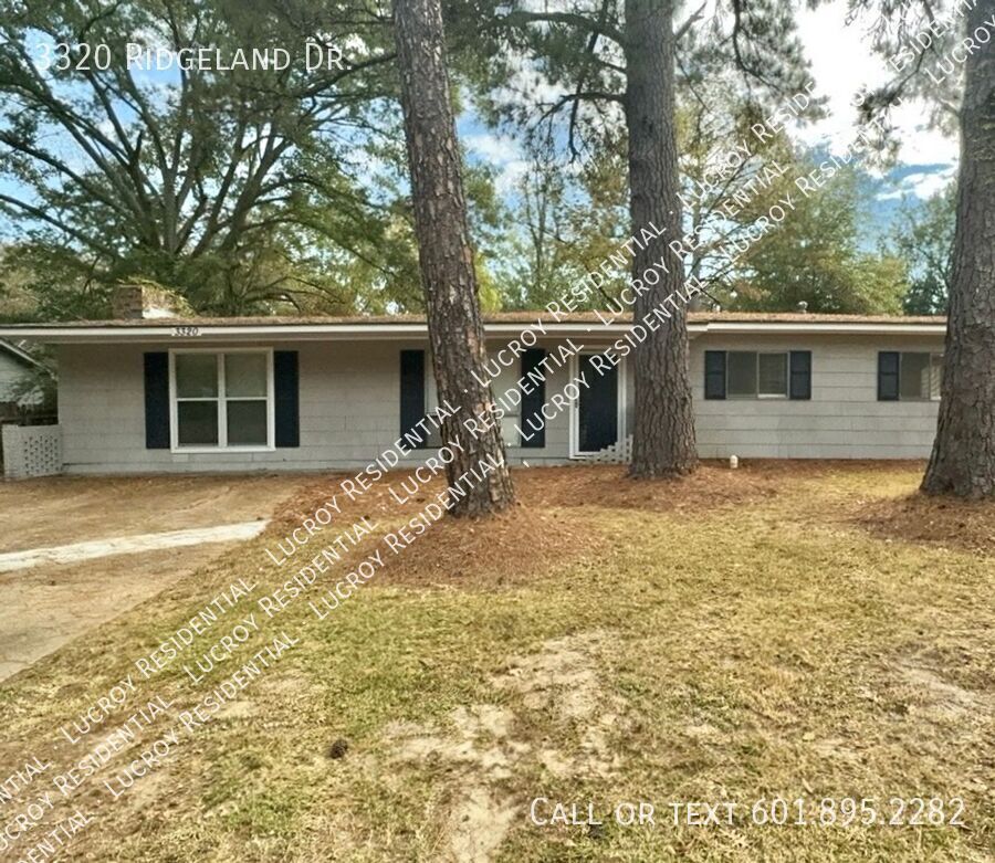 Primary Photo - Welcome to this delightful 3 bedroom, 2 ba...