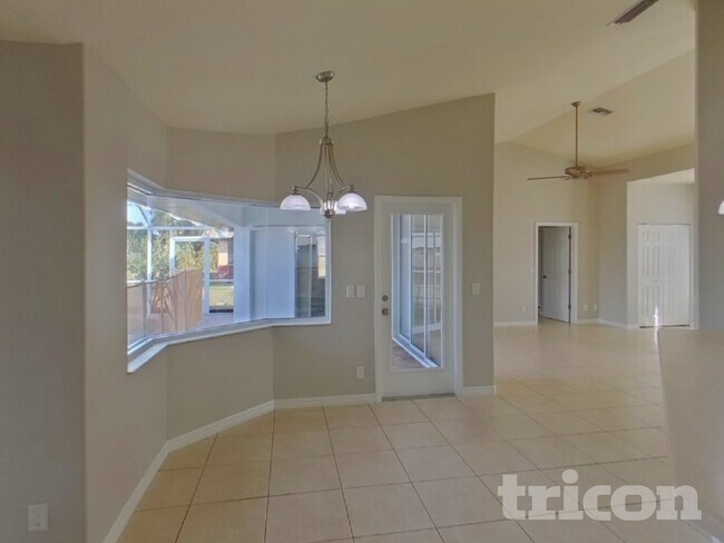 Foto del edificio - 4090 W Price Blvd