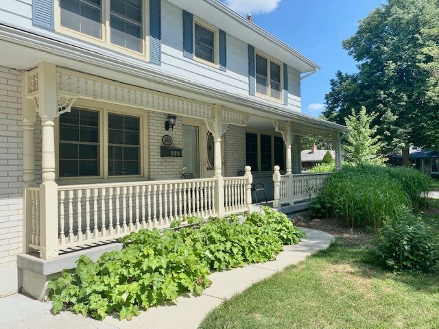 Building Photo - For Rent: Driftwood Rd, HUNT CLUB Beautiful 4 Bedroom home in West London, * HUNT CLUB * Availabl...