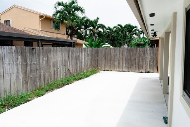 Foto del edificio - 21900 SW 100th Pl